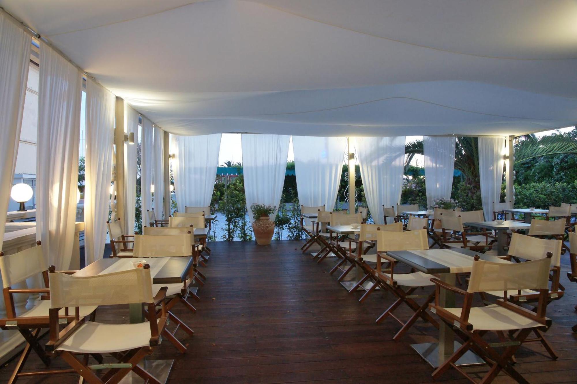 Hotel Coluccini Marina di Pietrasanta Exterior photo